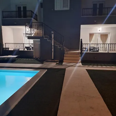 فيلة Casa Blanca *